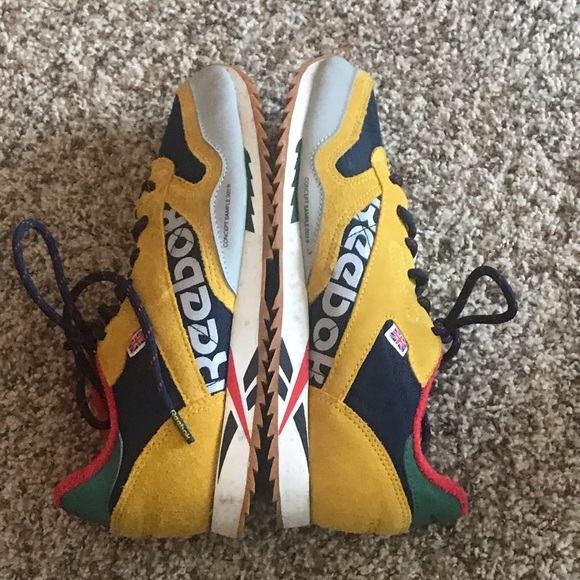 Reebok Alter the Icons Lifestyle Tennis Shoes, 5.5 - Picture 4 of 13